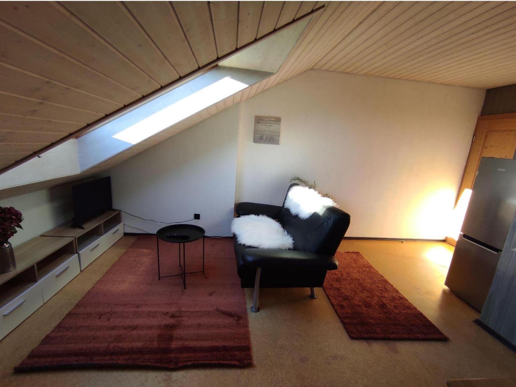 Gaestezimmer Am Hof Zwiefalten エクステリア 写真